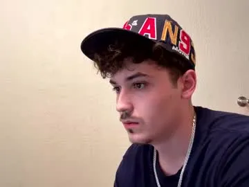 LillyPark – webcam model profile photo Image 5