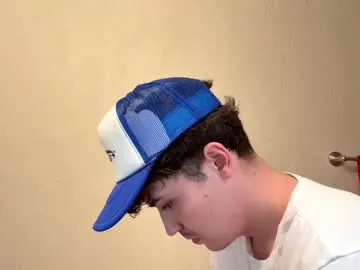 LillyPark – webcam model profile photo Image 6