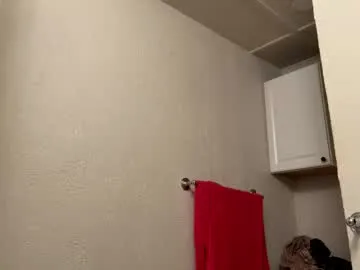 LillyPark – webcam model profile photo Image 8