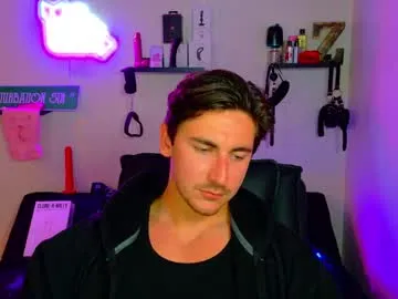 JuliaQuinn – webcam model profile photo Image 2