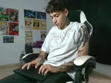 SkyLumen – webcam model profile photo Image 17