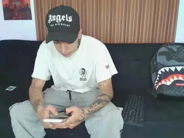 SkyLumen – webcam model profile photo Image 3