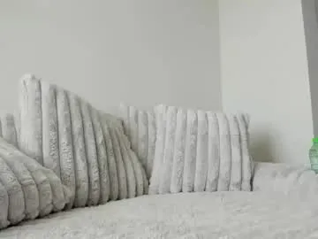 MrsKitten – webcam model profile photo Image 3