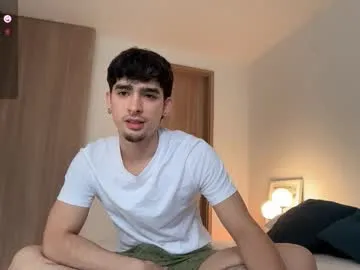 YaraDavis – webcam model profile photo Image 6