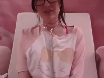 EmilyWeston – webcam model profile photo Image 10