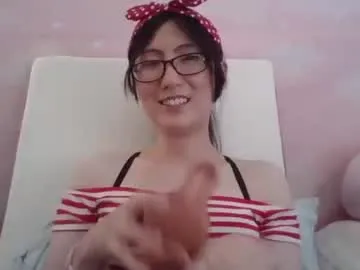 EmilyWeston – webcam model profile photo Image 12