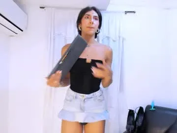 bellecollins – webcam model profile photo Image 5