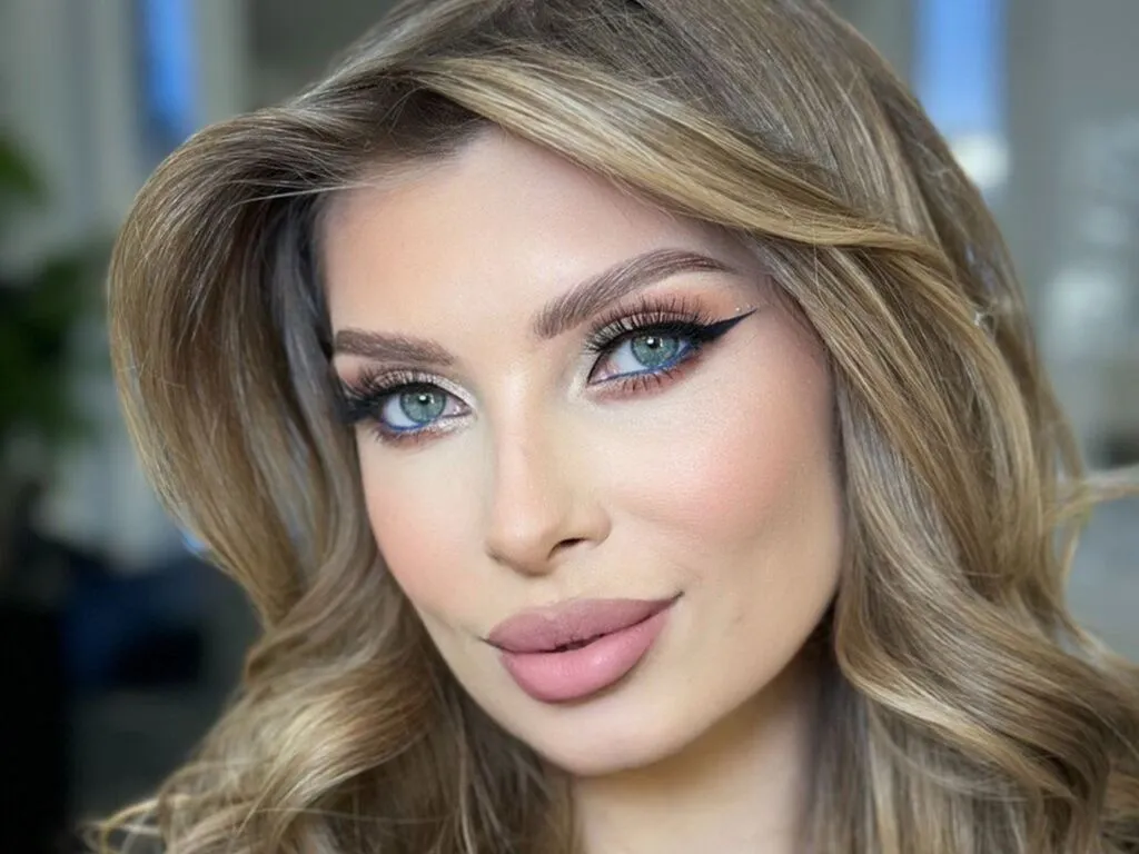 Alessia – webcam model profile photo