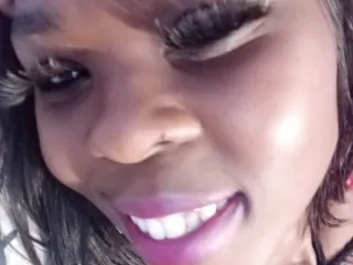 Allesandra90xxx – webcam model profile photo