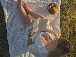 XStormy – webcam model profile photo Image 3