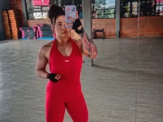 CassieGil – webcam model profile photo Image 4