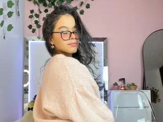 SELYINA – webcam model profile photo Image 3