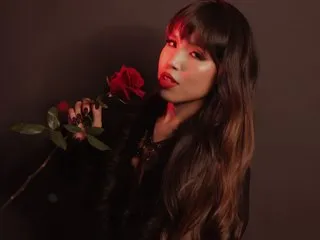 IsabellSanz – webcam model profile photo Image 4