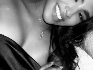 HilaryJans – webcam model profile photo Image 7