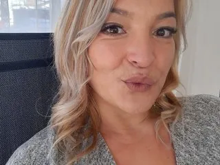 GLaM_GoDdEsS_143 – webcam model profile photo Image 10