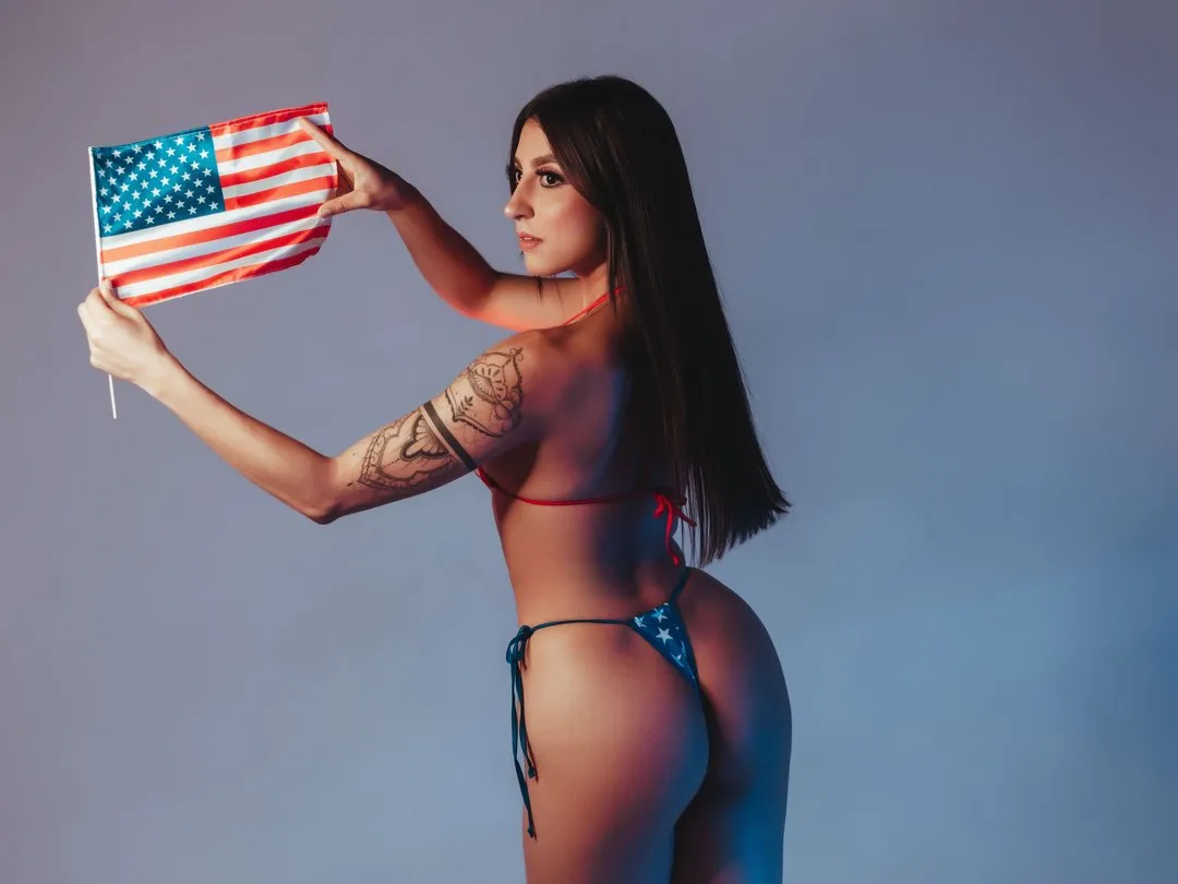 MartinaWolf – webcam model profile photo Image 2