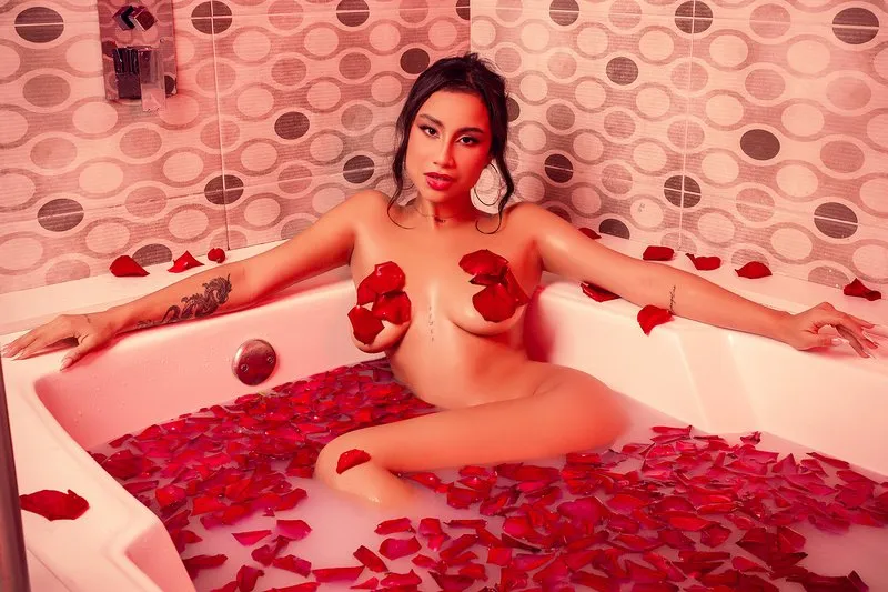 IsabelaJohnson – webcam model profile photo Image 2