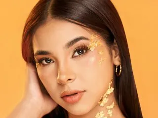 PamelaVegga – webcam model profile photo Image 5