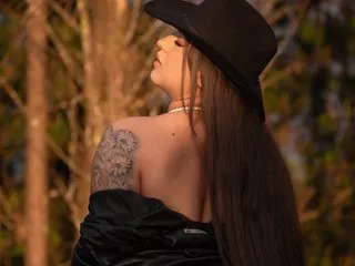 EmmaEboney – webcam model profile photo Image 2