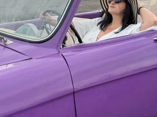 EmmaClayton – webcam model profile photo Image 4