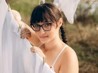 AmyBelmontt – webcam model profile photo Image 2