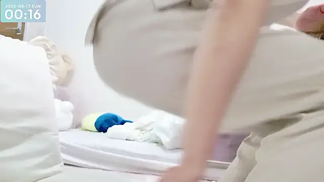 Noya – webcam model profile photo Image 8