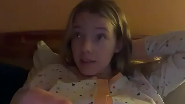 PaulinaSwift – webcam model profile photo Image 16