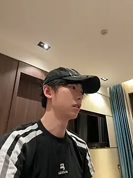 nik_sharp – webcam model profile photo Image 10