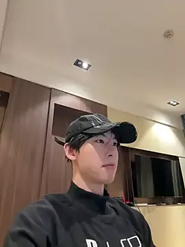 nik_sharp – webcam model profile photo Image 11