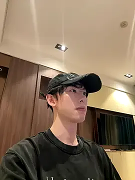 nik_sharp – webcam model profile photo Image 14