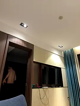 nik_sharp – webcam model profile photo Image 15