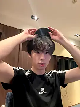 nik_sharp – webcam model profile photo Image 16