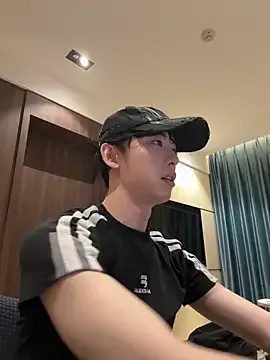 nik_sharp – webcam model profile photo Image 5