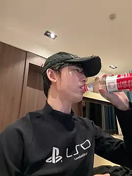 nik_sharp – webcam model profile photo Image 7