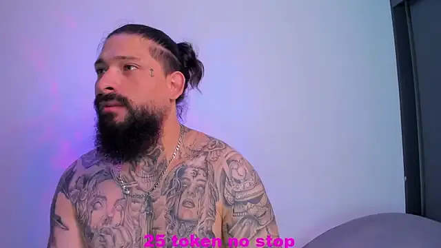 magic_rousse – webcam model profile photo Image 5