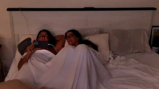 AishaVelvet – webcam model profile photo Image 3