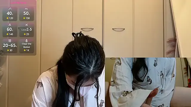 NikkiHollandXXX – webcam model profile photo Image 5