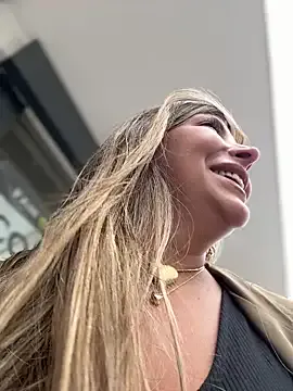 MartinaWolf – webcam model profile photo Image 19