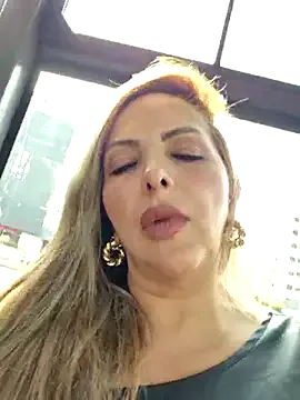 MartinaWolf – webcam model profile photo Image 2