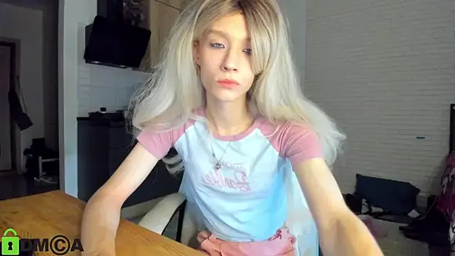 Playful_Adriana – webcam model profile photo Image 2