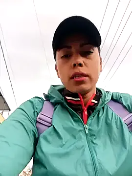 KaraNoir – webcam model profile photo Image 11