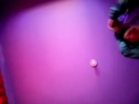 KaraNoir – webcam model profile photo Image 7