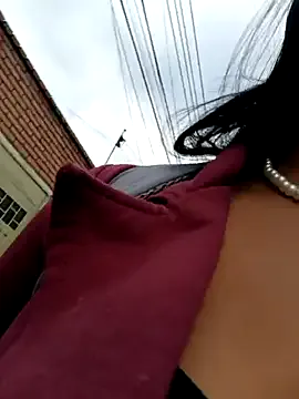 KaraNoir – webcam model profile photo Image 9