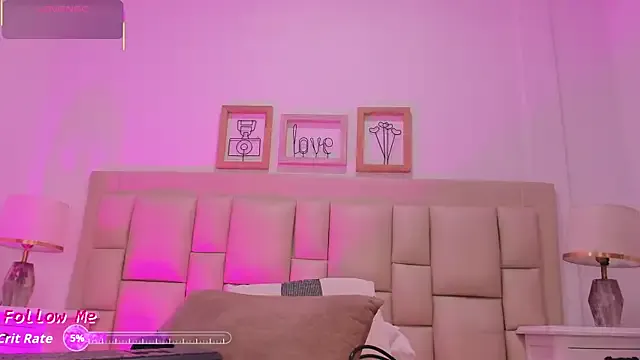 LyraCarvajal – webcam model profile photo Image 13