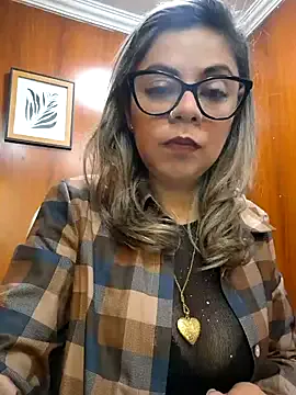 XxAlliGirlNextDoor – webcam model profile photo Image 15