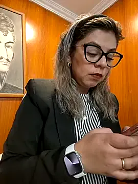 XxAlliGirlNextDoor – webcam model profile photo Image 2