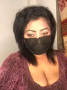 CassieGil – webcam model profile photo Image 14