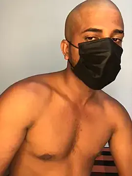 CassieGil – webcam model profile photo Image 4