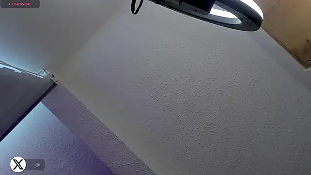 GoodGlamorGirl – webcam model profile photo Image 3