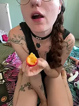 BabyyyLuna – webcam model profile photo Image 12